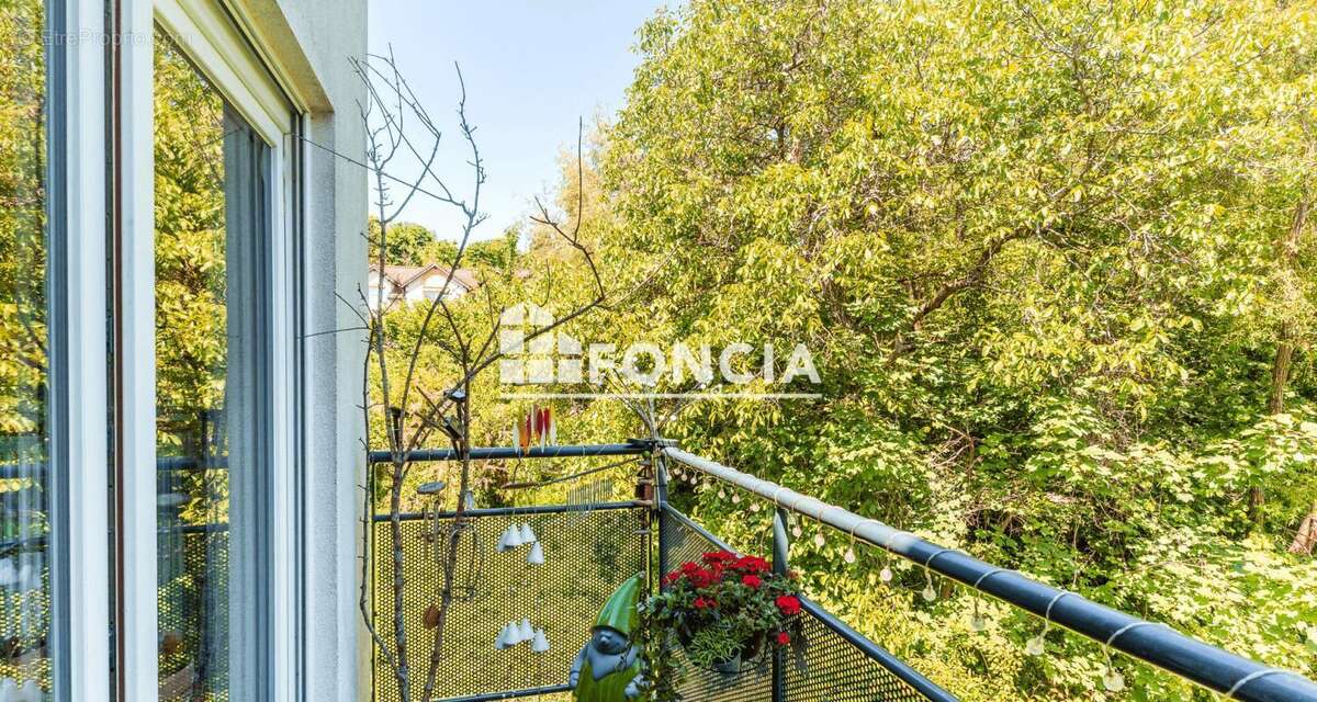 Appartement à SCY-CHAZELLES