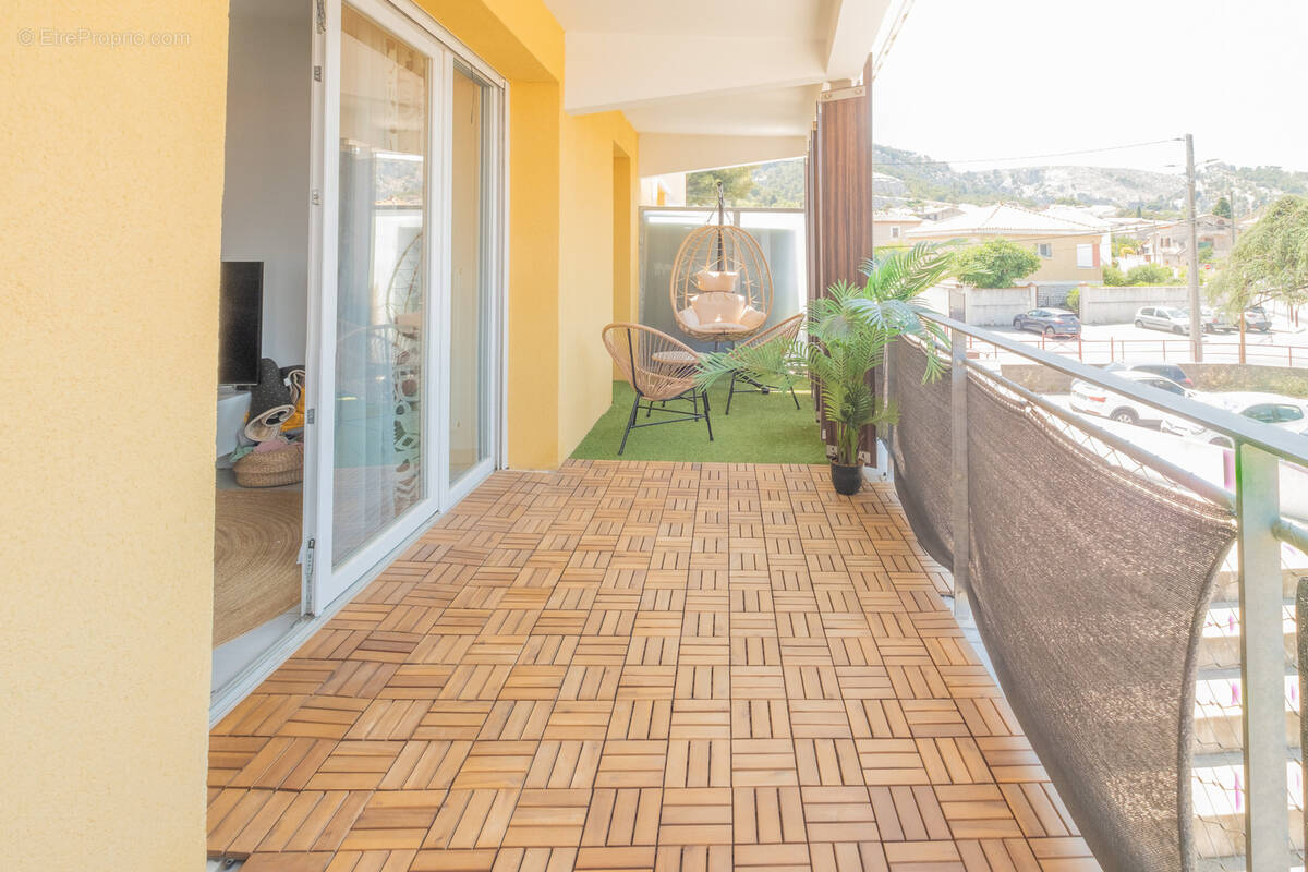 Appartement à CHATEAUNEUF-LES-MARTIGUES