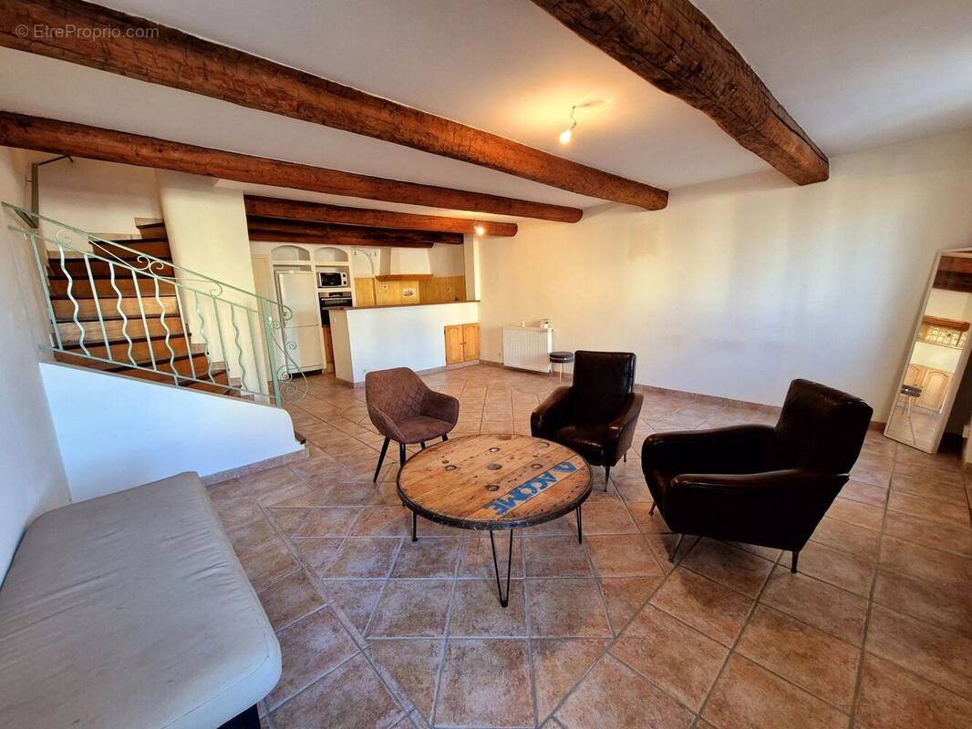 Appartement à GONFARON