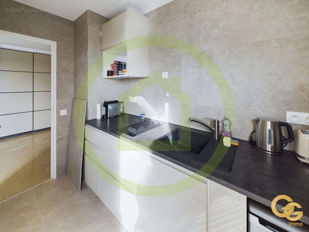 Appartement à MANDELIEU-LA-NAPOULE