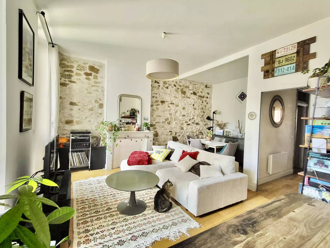 Appartement à MARSEILLE-6E
