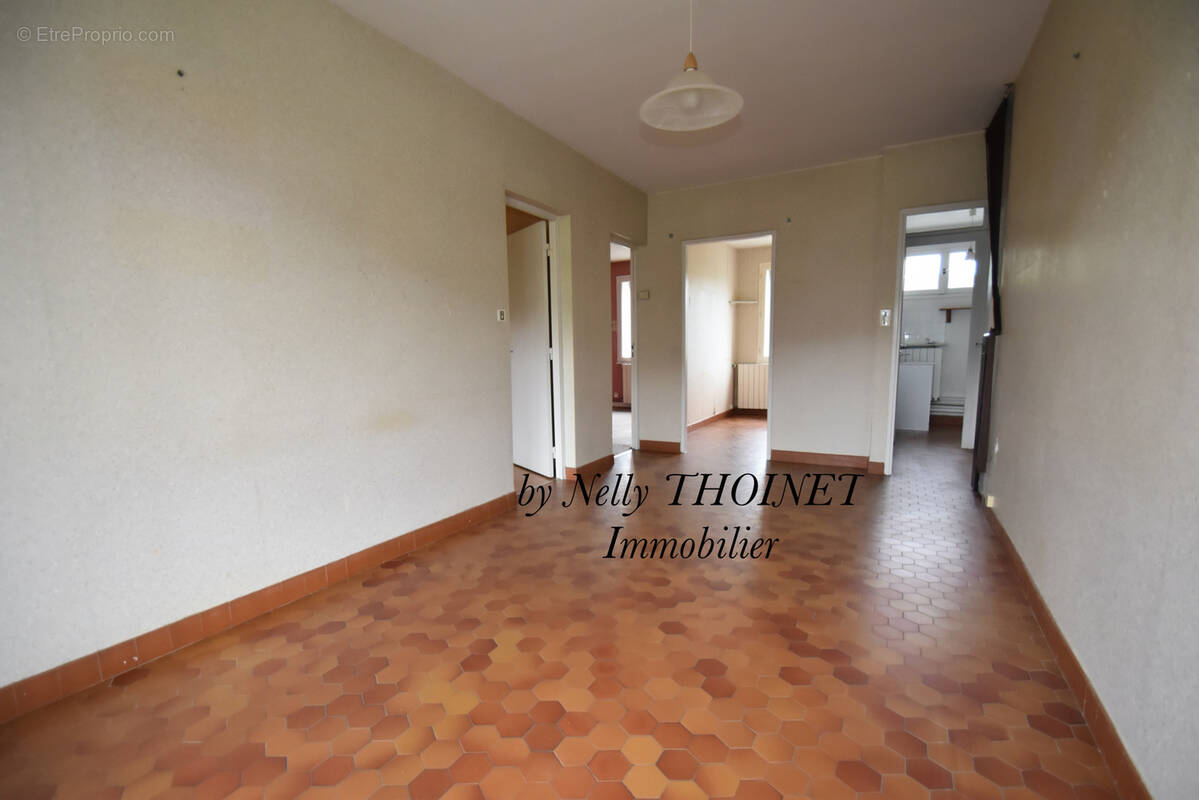 Appartement à BESSE-ET-SAINT-ANASTAISE