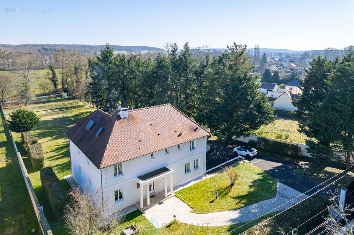 Maison à NEMOURS