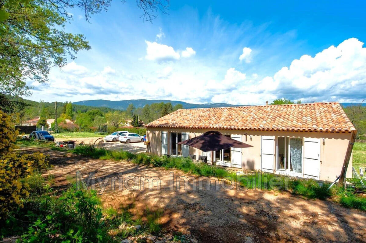 Maison à FAYENCE