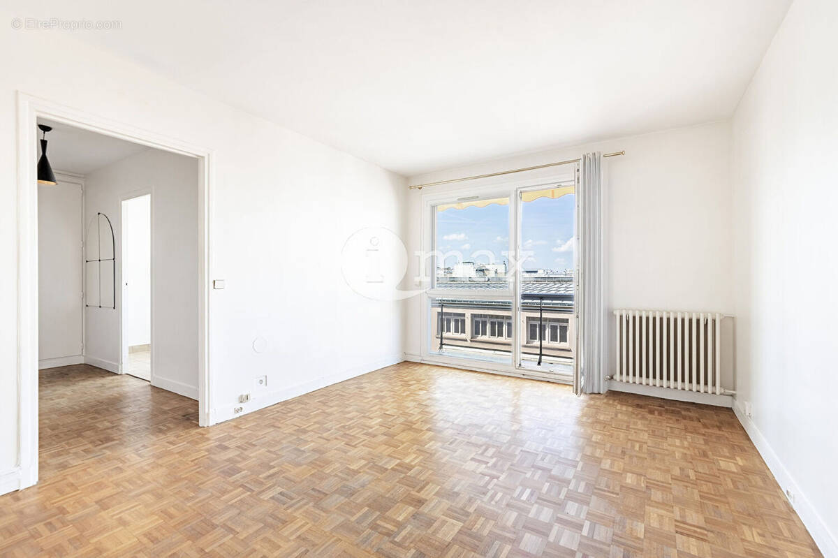 Appartement à LEVALLOIS-PERRET