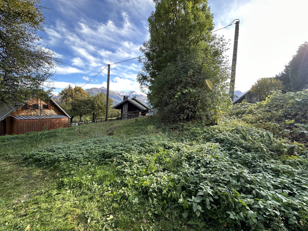 Terrain à JARRIER