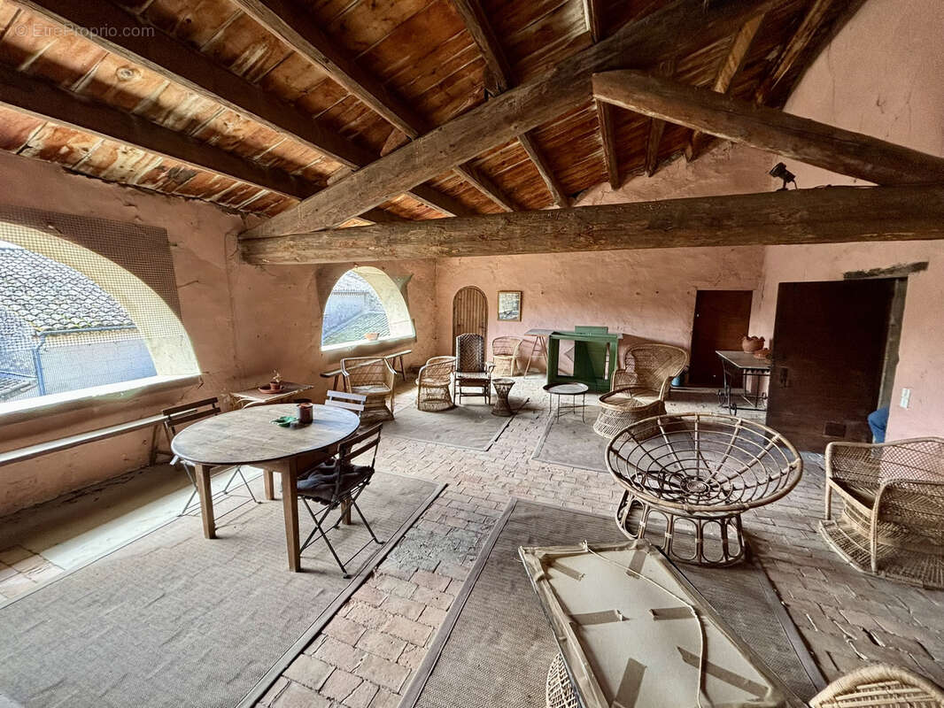 Maison à GRIGNAN
