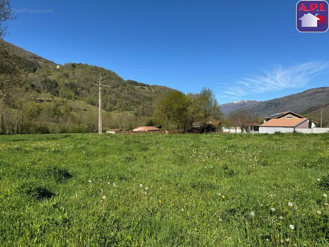 Terrain à TARASCON-SUR-ARIEGE