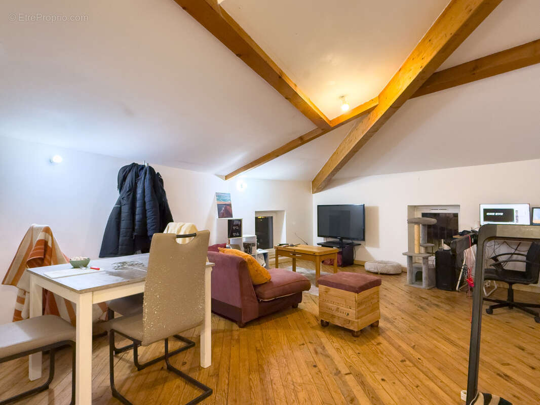Appartement à LE POUZIN