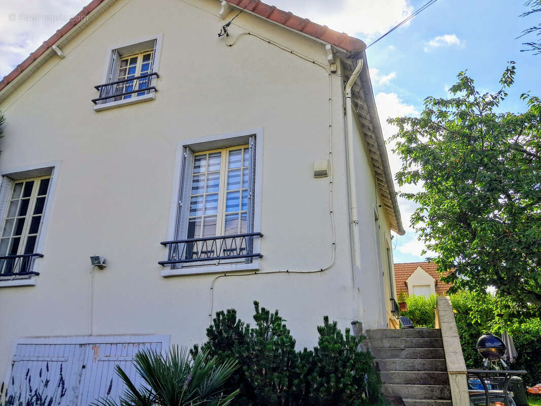 Maison à JOUARS-PONTCHARTRAIN