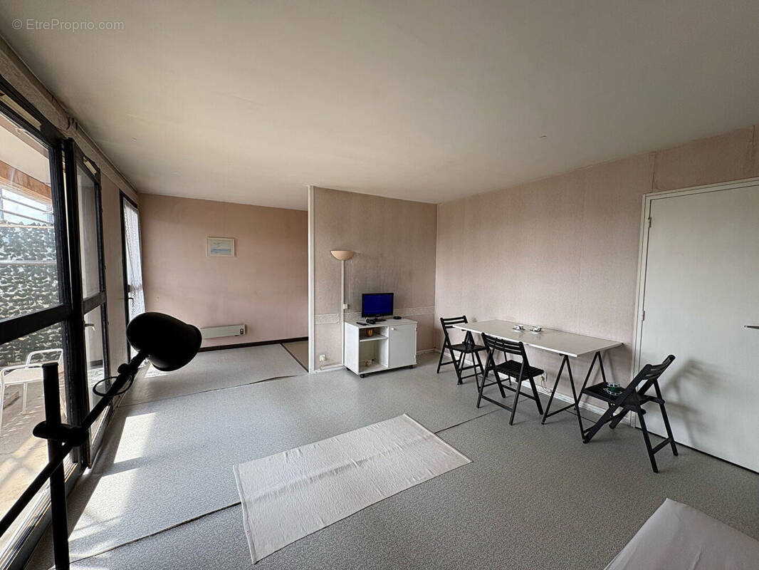 Appartement à LES MUREAUX