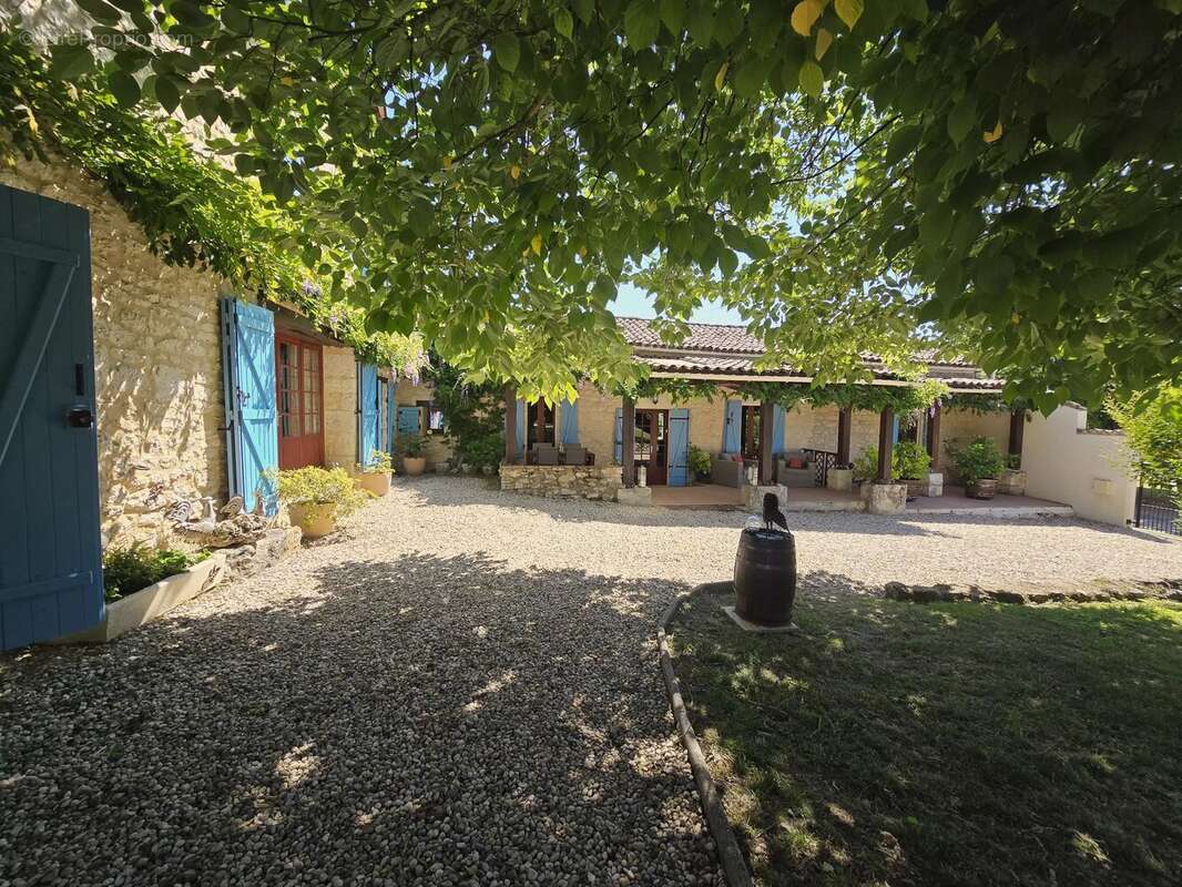 Maison à EYMET