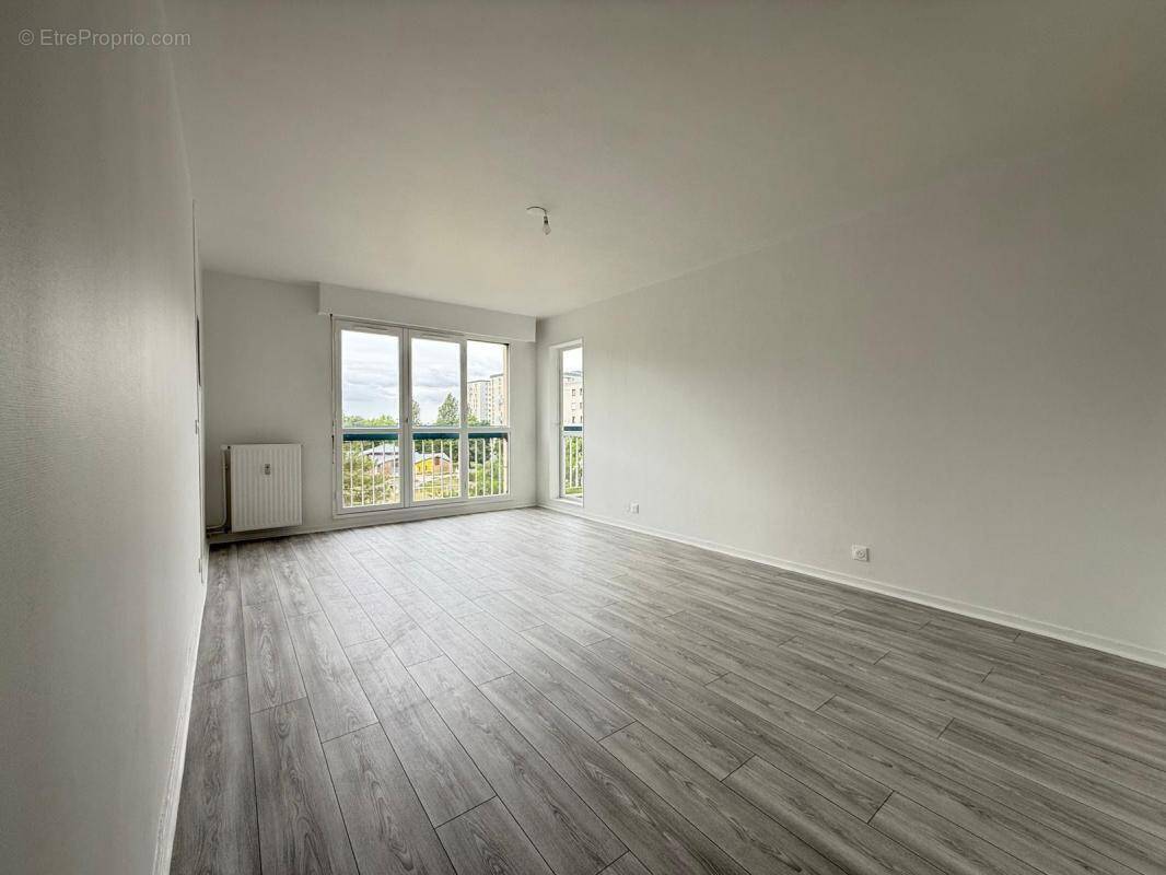 Appartement à BOISSY-SAINT-LEGER