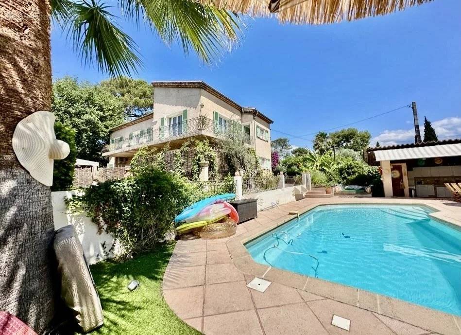 Maison à MOUGINS