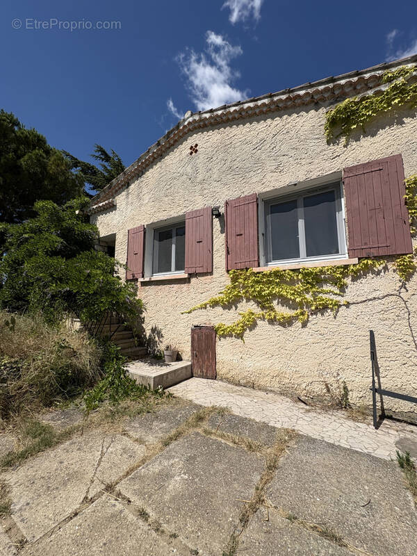 Maison à ROQUEMAURE