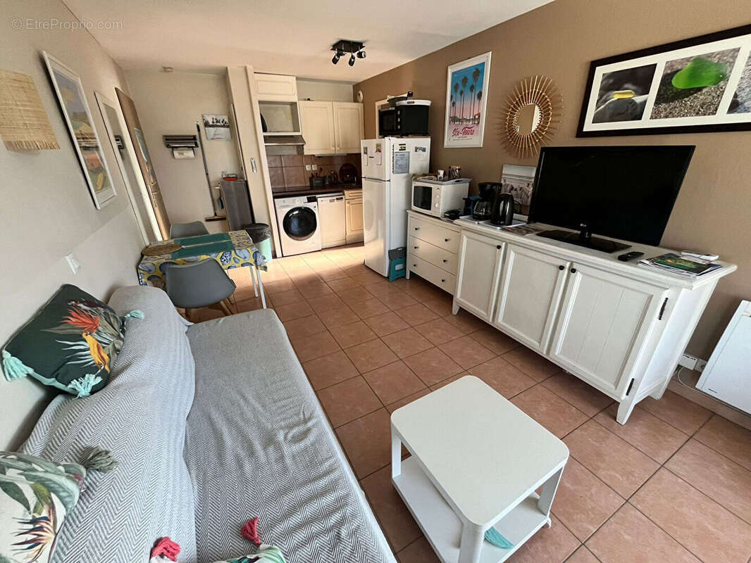 Appartement à SIX-FOURS-LES-PLAGES