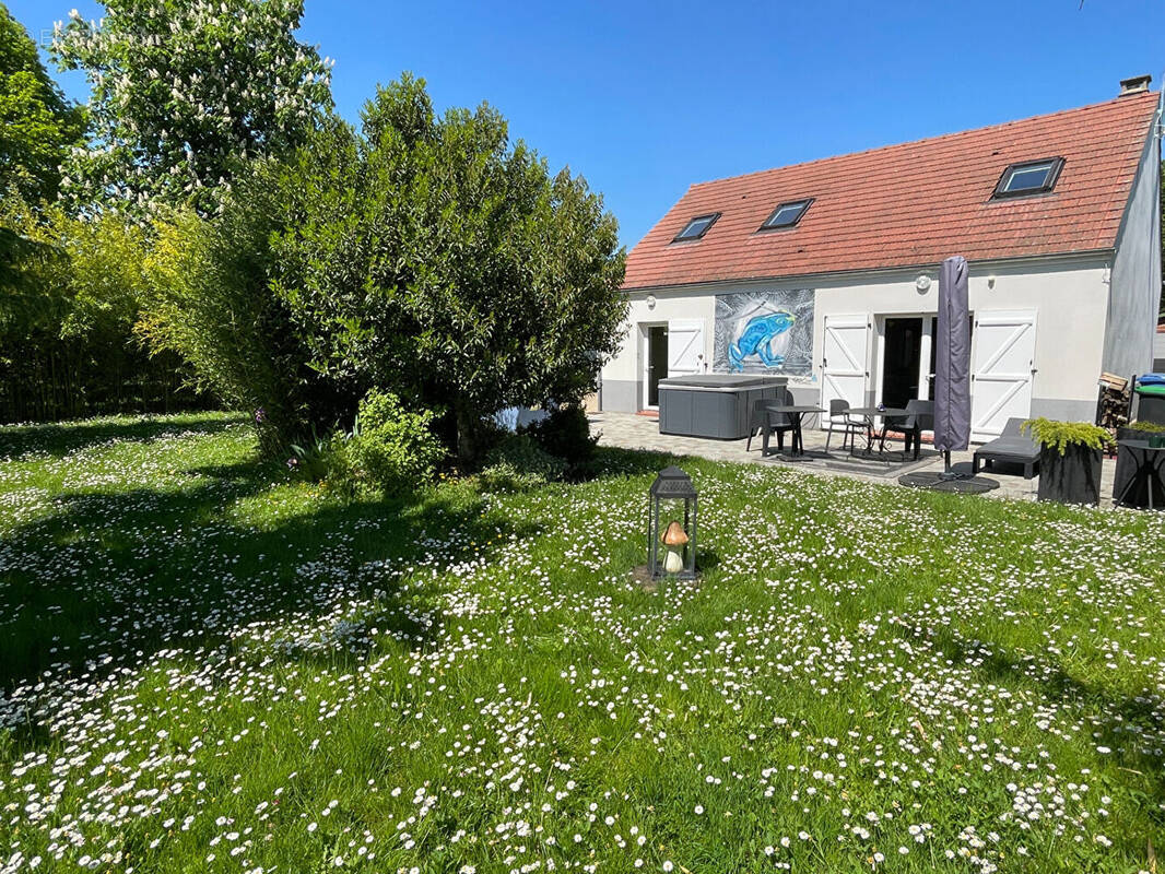 Maison à ABLIS