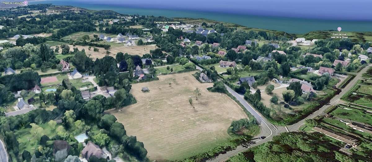 Terrain à GONNEVILLE-SUR-MER