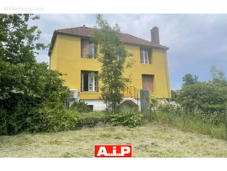 Maison à CHEFFOIS