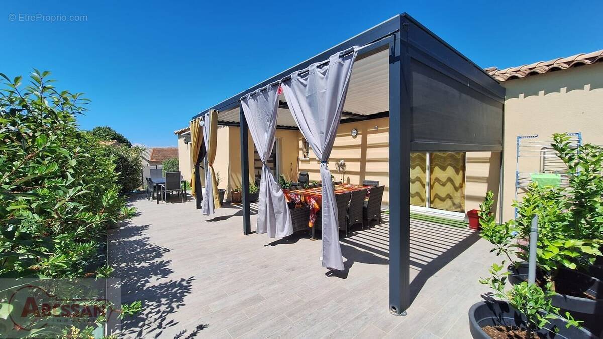 Maison à QUISSAC