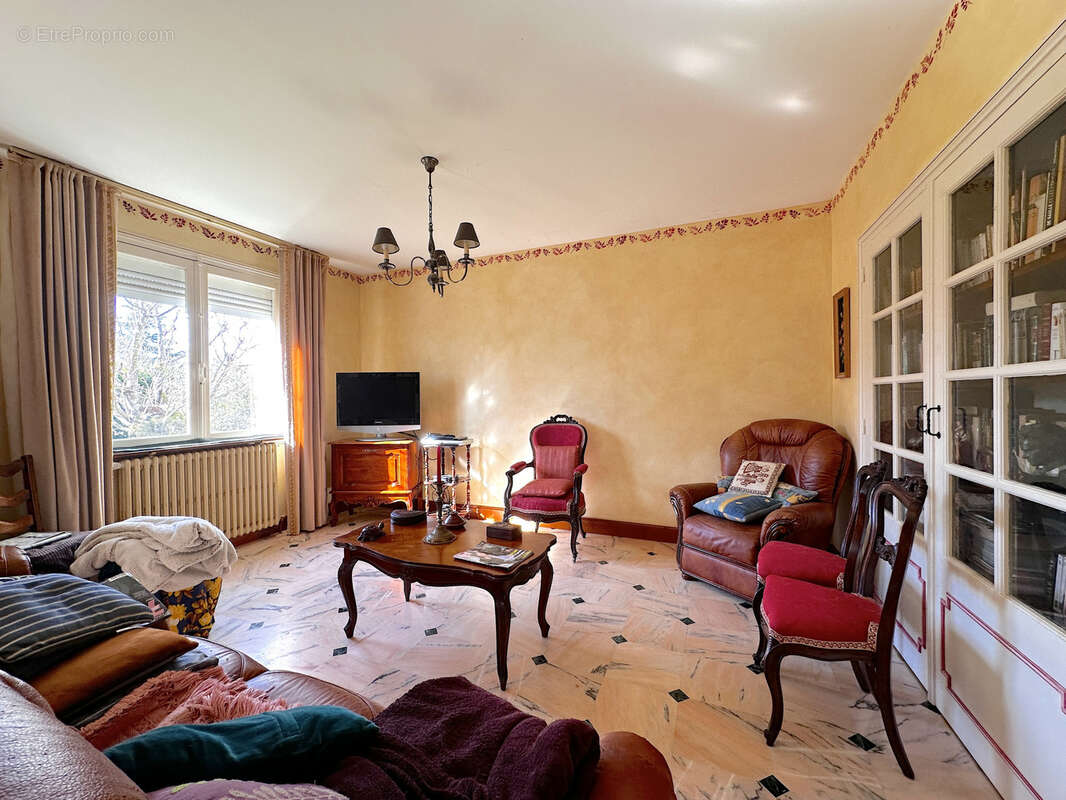 Maison à CHATELLERAULT