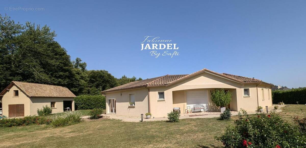 Photo 1 - Maison à LA CHAPELLE-AUBAREIL