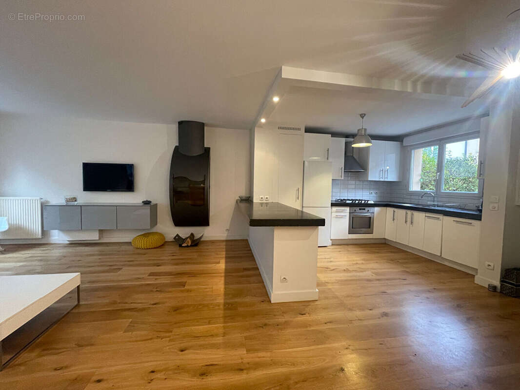 Maison à ASNIERES-SUR-SEINE