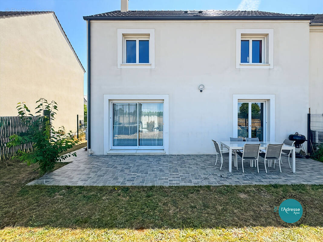 Maison à BALLANCOURT-SUR-ESSONNE