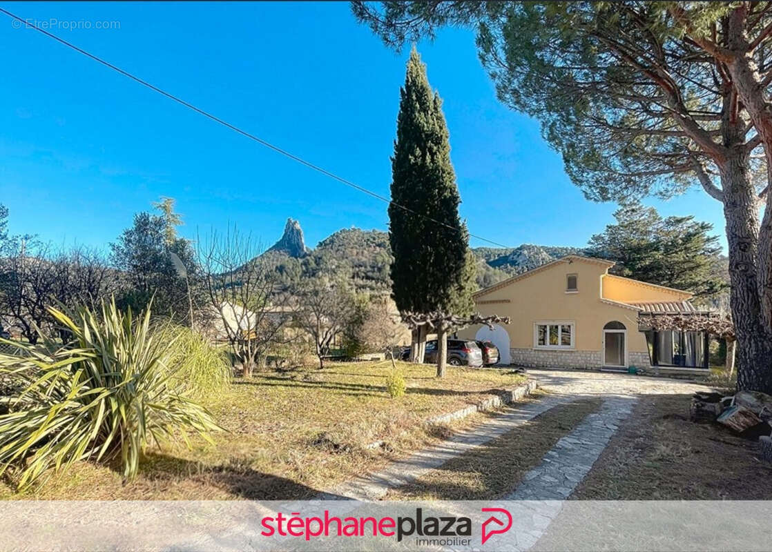 Maison à BUIS-LES-BARONNIES