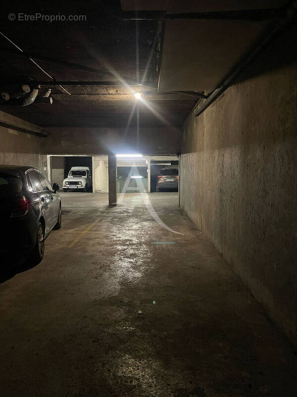 Parking à LE KREMLIN-BICETRE