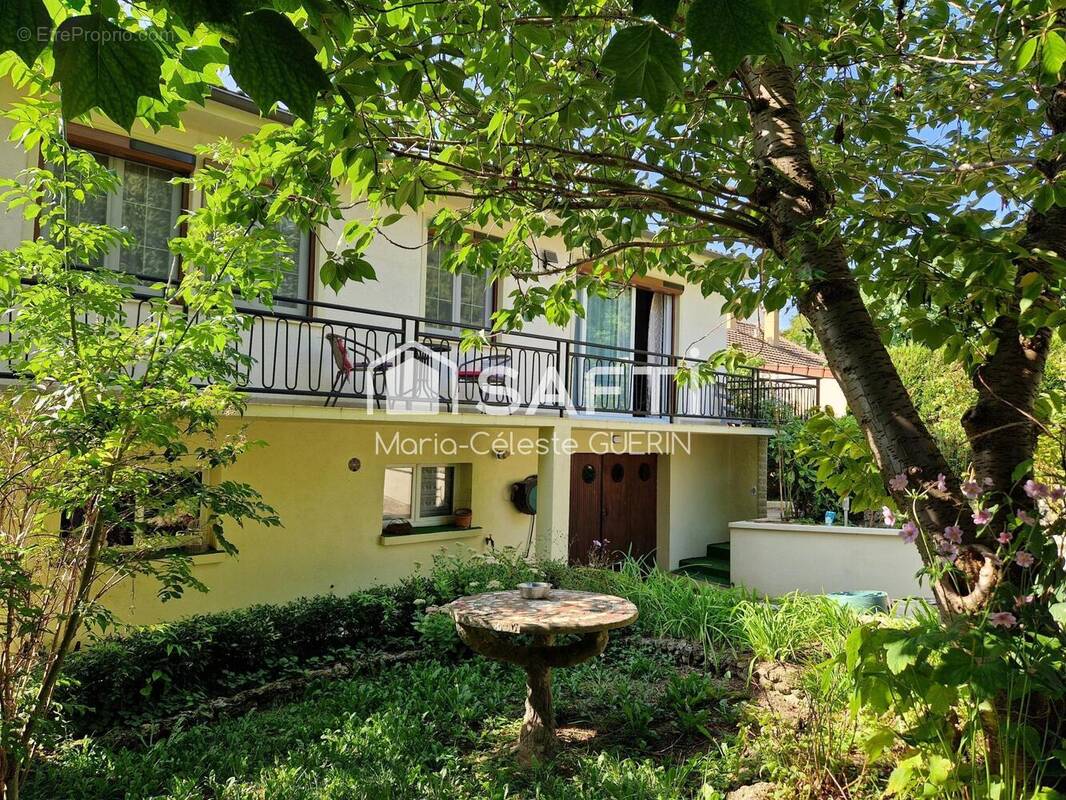 Photo 1 - Maison à ISSOU