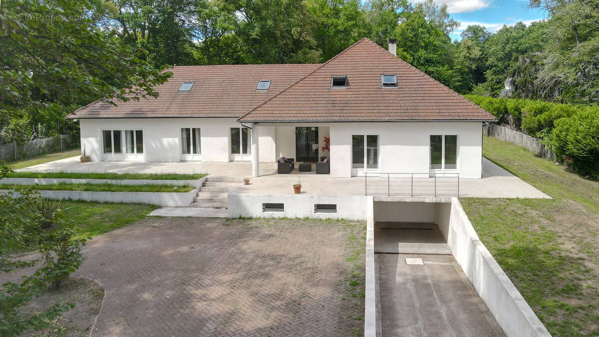 Maison à LAMORLAYE