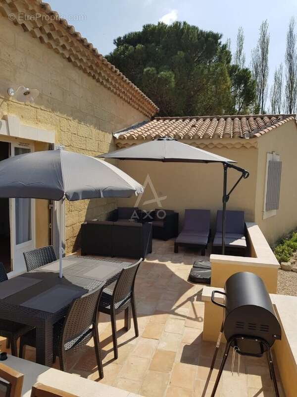 Appartement à ARAMON