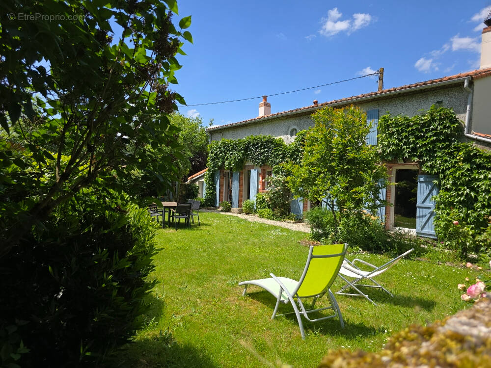Maison à LA HAIE-FOUASSIERE