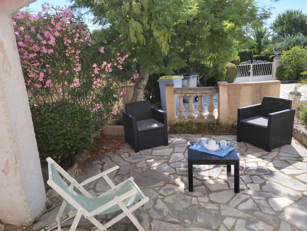Maison à ROQUEBRUNE-SUR-ARGENS