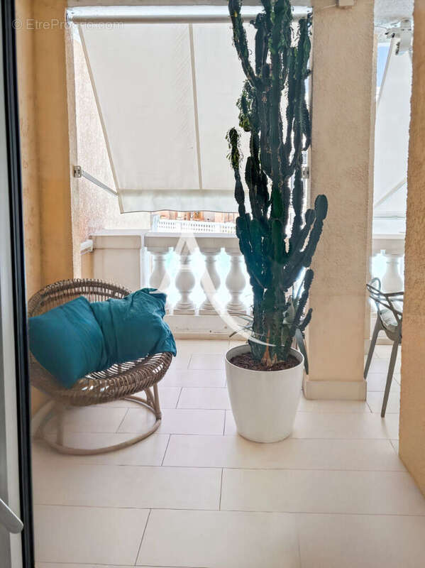 Appartement à LE CANNET