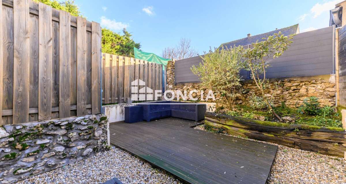 Appartement à MAGNY-LE-HONGRE