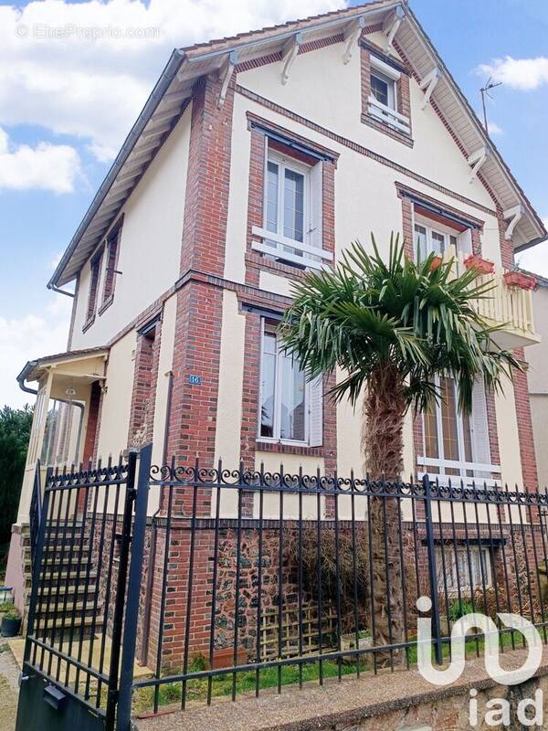 Photo 1 - Maison à SAINTE-GAUBURGE-SAINTE-COLOMBE