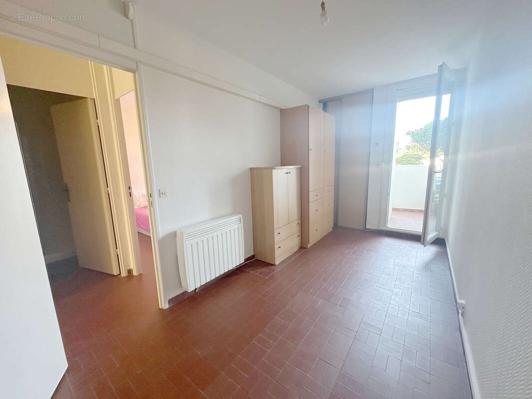 Appartement à MAUGUIO