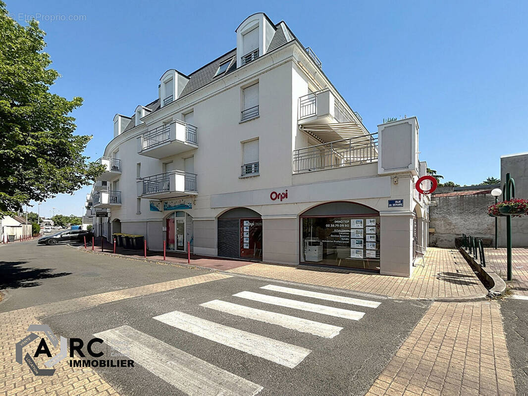 Appartement à LA CHAPELLE-SAINT-MESMIN