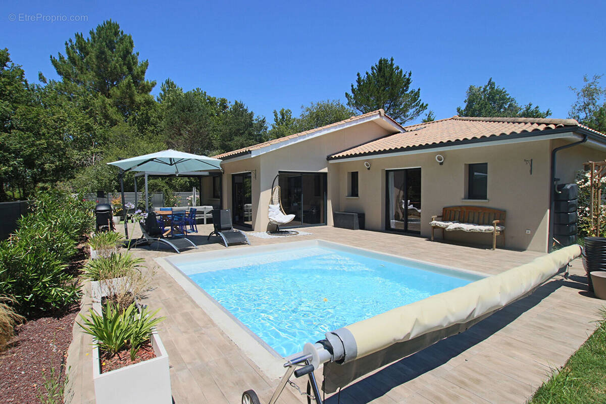 Maison à MIOS