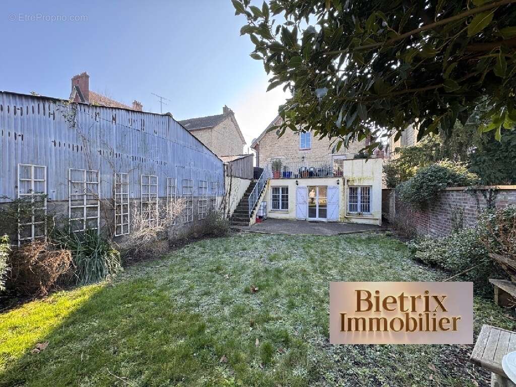 Maison à BEAUMONT-SUR-OISE