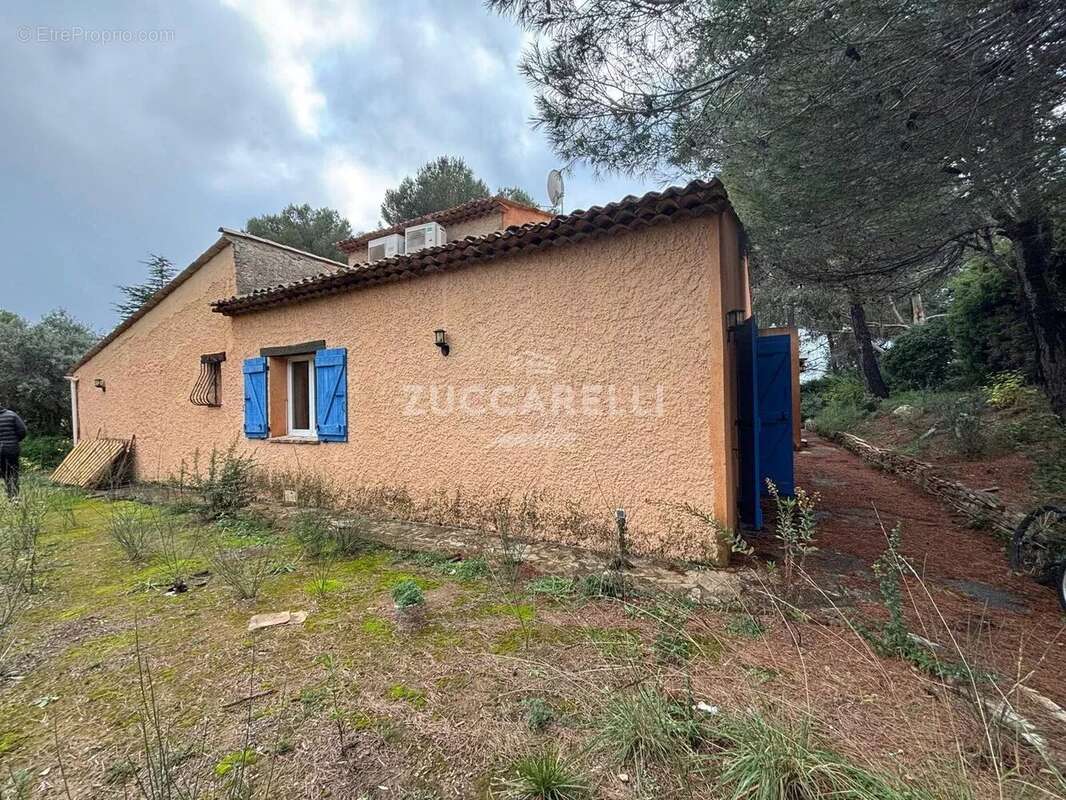 Maison à COLOMARS