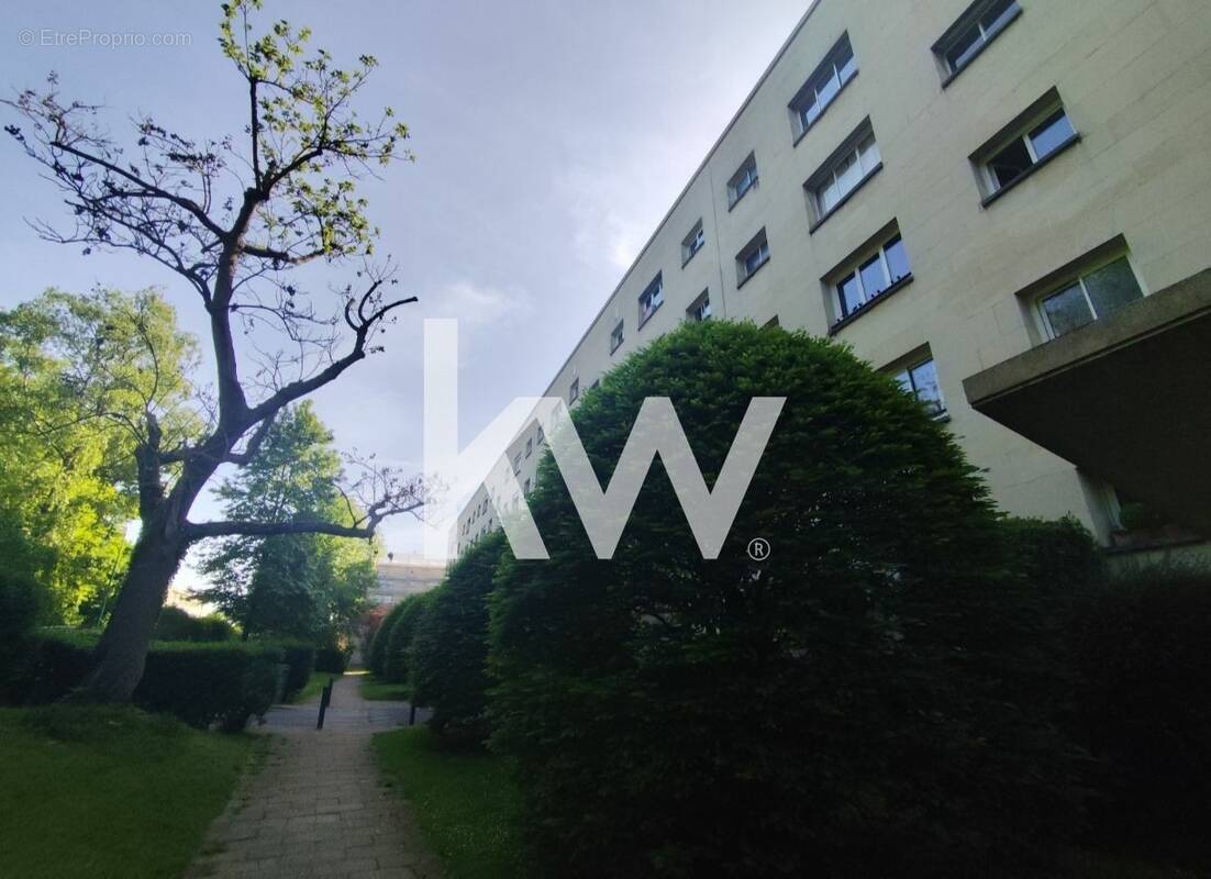 Appartement à VILLE-D&#039;AVRAY
