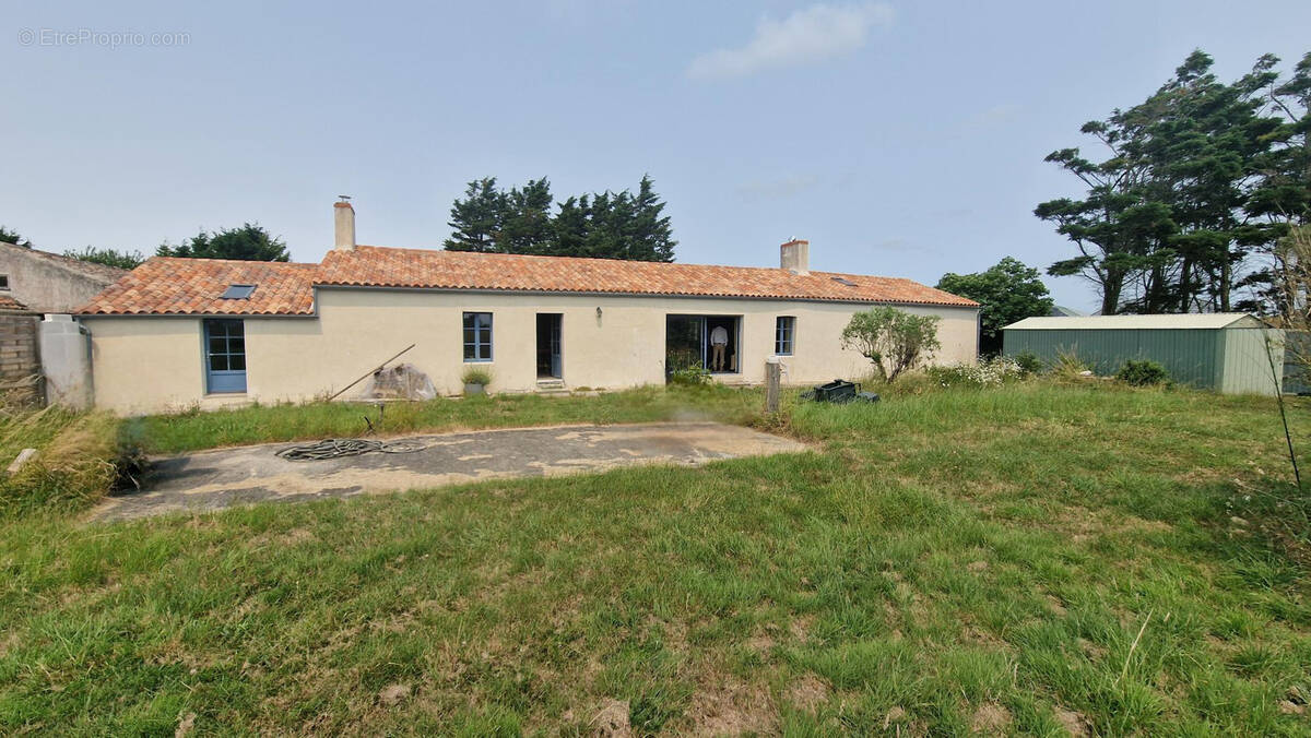 Maison à BOUIN