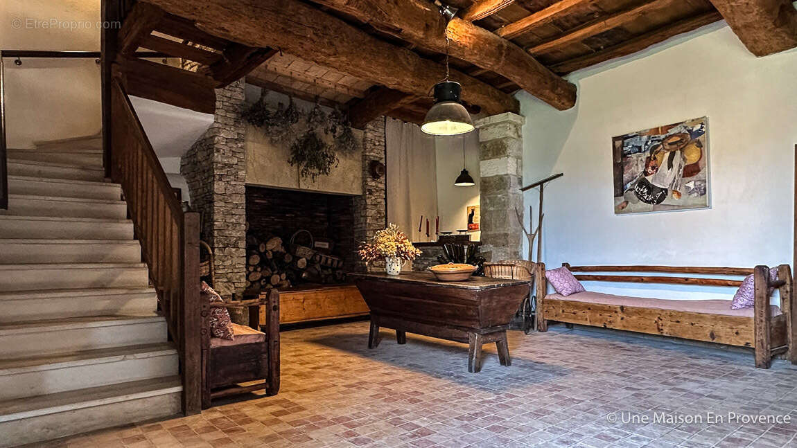 Maison à PUJAUT