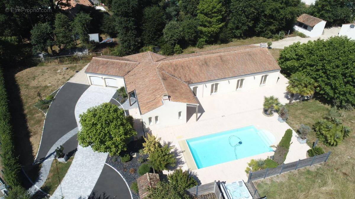 Maison à VERTOU