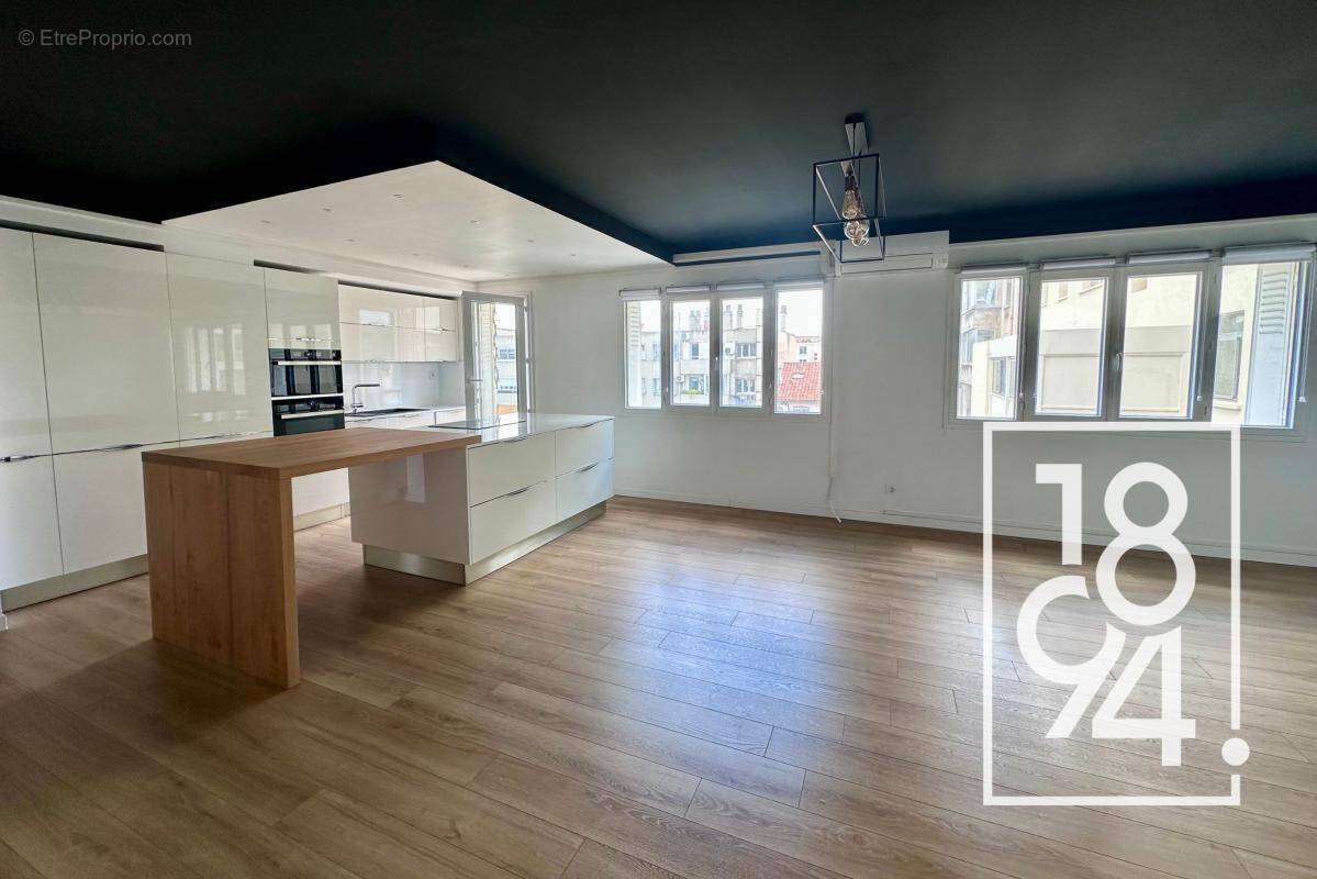 Appartement à MARSEILLE-7E