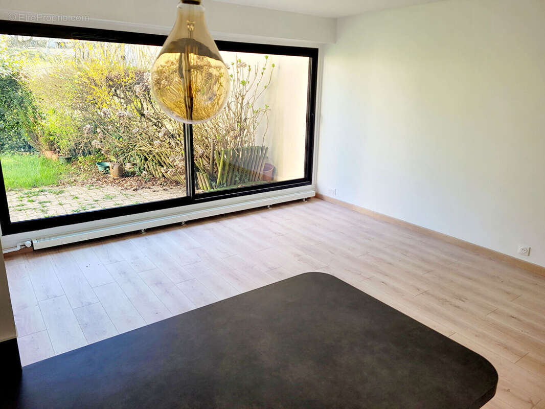 Appartement à VERRIERES-LE-BUISSON