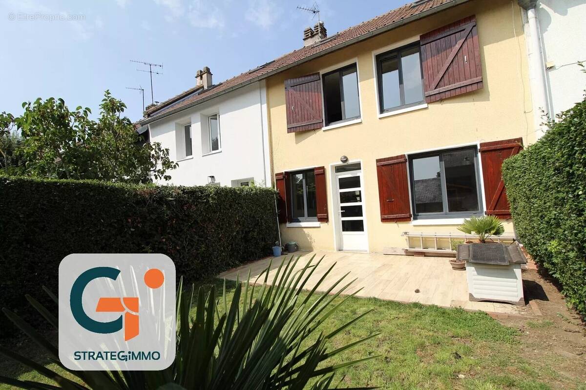 Maison à MONT-SAINT-AIGNAN